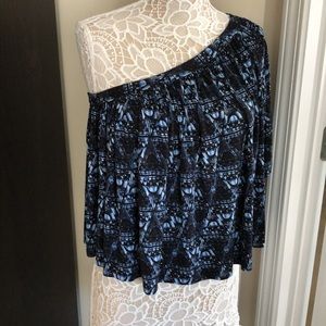 NWOT FREE PEOPLE one shoulder short sleeve top size XS blue/black multi